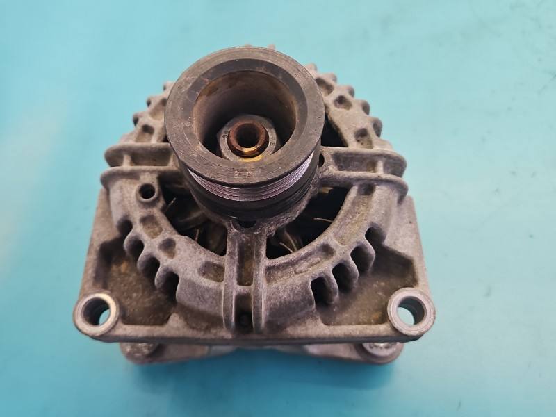 Генератор Opel Astra H 0124325163 — фото детали 2