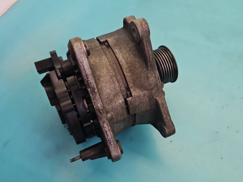 Генератор Seat Leon 0124325003 — фото деталі 3