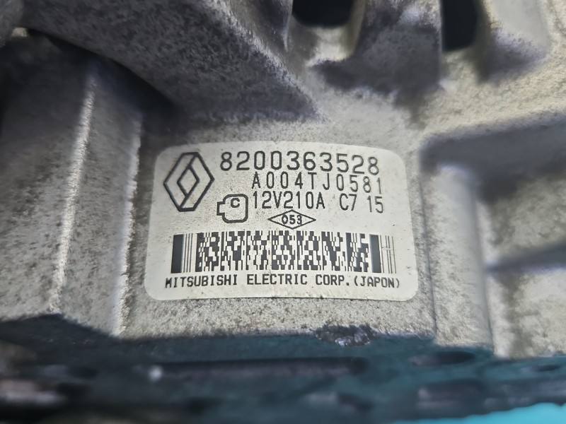 Генератор Renault Laguna 8200363528 — фото деталі 6