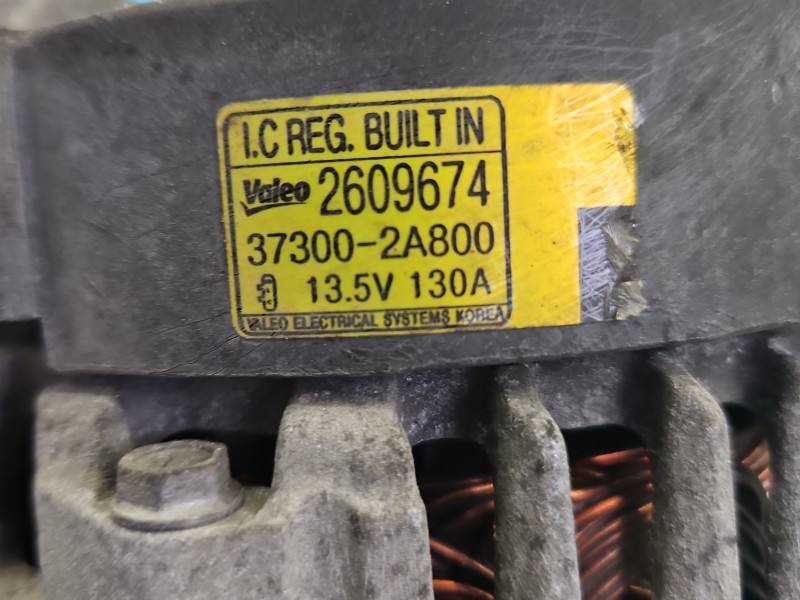 Генератор Hyundai I40 37300-2A800 — фото деталі 6
