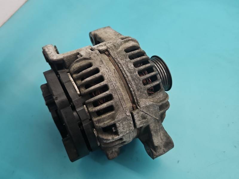 Генератор Opel Zafira A 0124425022 — фото детали 3
