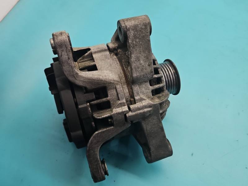 Генератор Opel Zafira A 0124225004 — фото детали 3