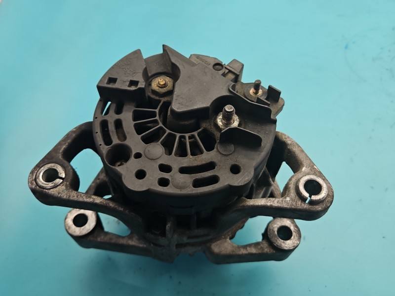 Генератор Opel Zafira A 0124225004 — фото детали 4