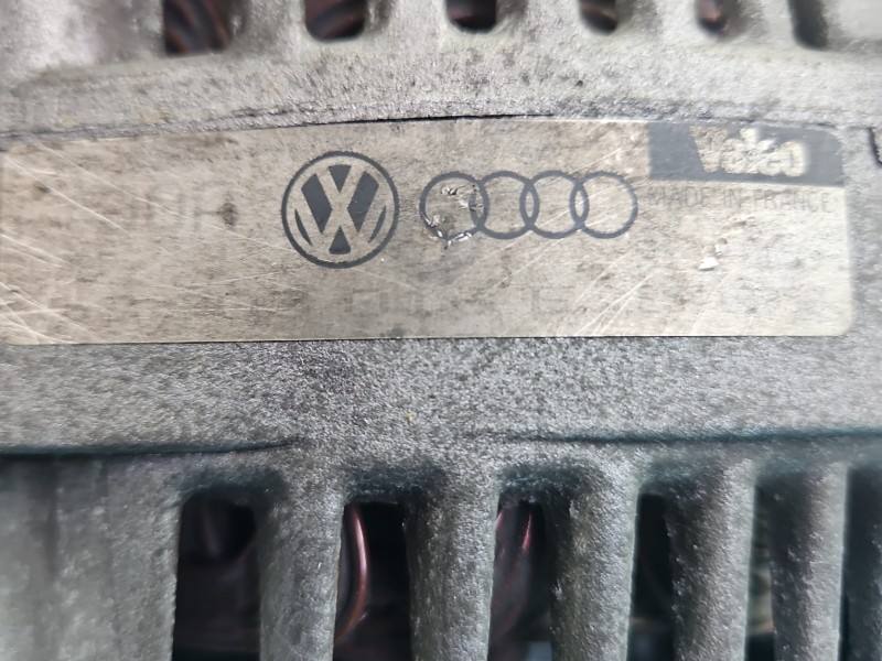Генератор Volkswagen Passat B5 — фото детали 5