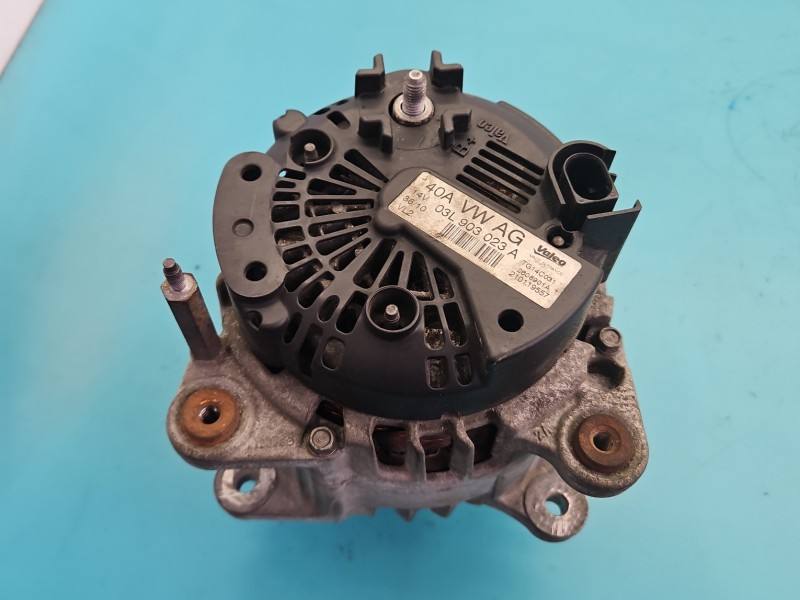 Генератор Volkswagen Touran 03L903023A — фото детали 4