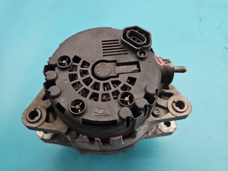 Генератор Hyundai Ix35 37300-2F100 — фото детали 4