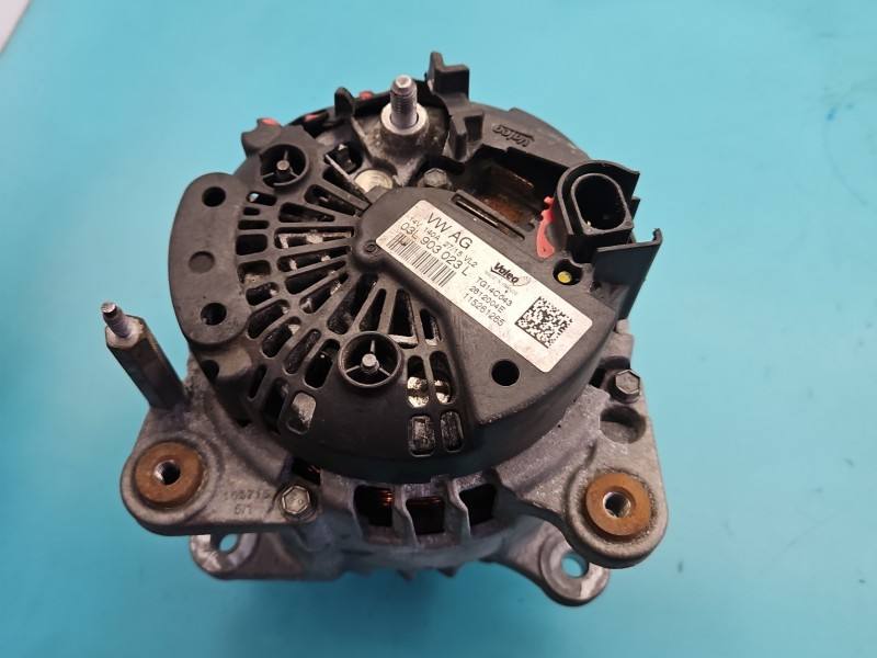 Генератор Volkswagen Passat B8 03L903023L — фото детали 4