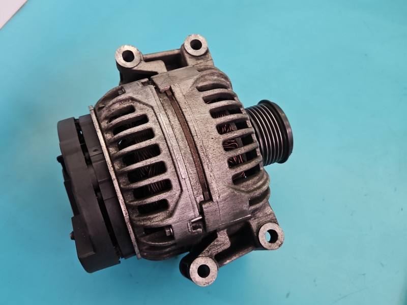 Генератор Audi A5 8T 06H903016L — фото деталі 3