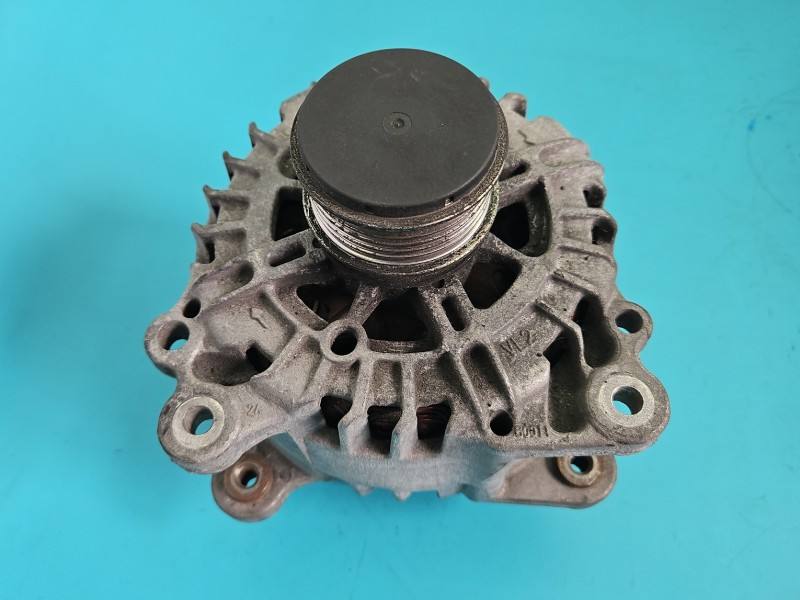 Генератор Volkswagen Touran 03L903023A — фото деталі 2
