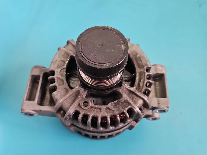 Генератор Toyota Corolla E21 27060-K0030-C — фото деталі 2