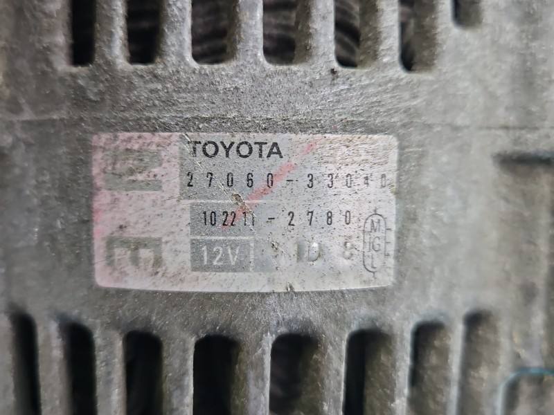 Генератор Toyota Yaris 1 27060-33040 — фото деталі 6