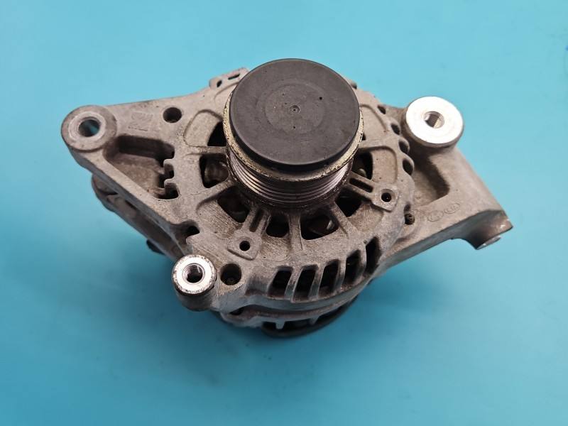 Генератор Hyundai I30 37300-2U300 — фото деталі 2