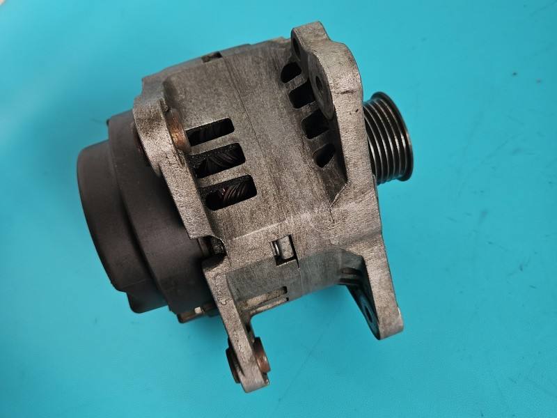 Генератор Seat Ibiza 03D903025H — фото детали 3