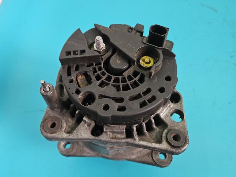Генератор Volkswagen Touran 037903025M — фото детали 4