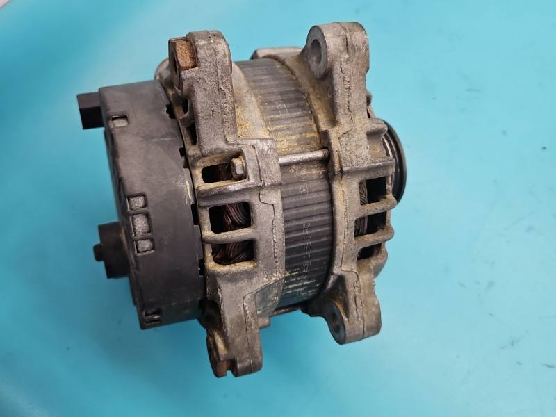 Генератор Land Rover Range Rover 0125813038 — фото деталі 3