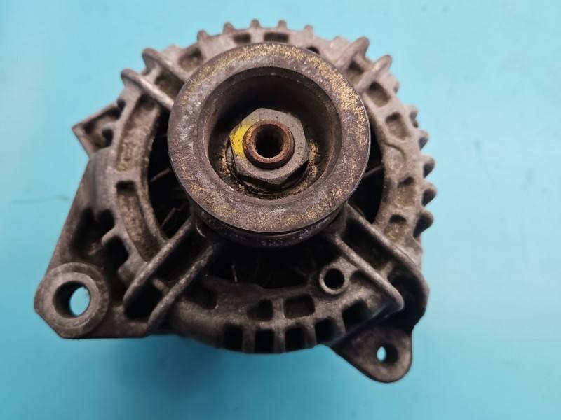 Генератор Toyota Avensis T25 0124325085 — фото детали 2