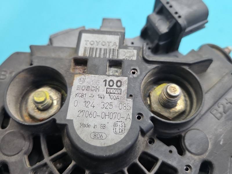 Генератор Toyota Avensis T25 0124325085 — фото детали 6