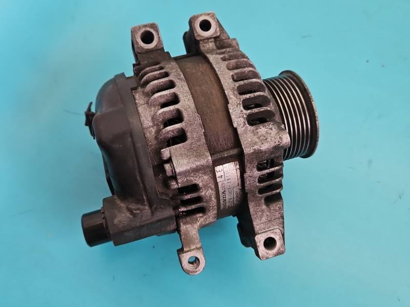 Генератор Honda FR-V 104210-3911 — фото деталі 3