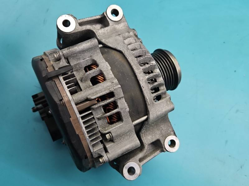 Генератор Audi A4 B9 06L903024J — фото деталі 3