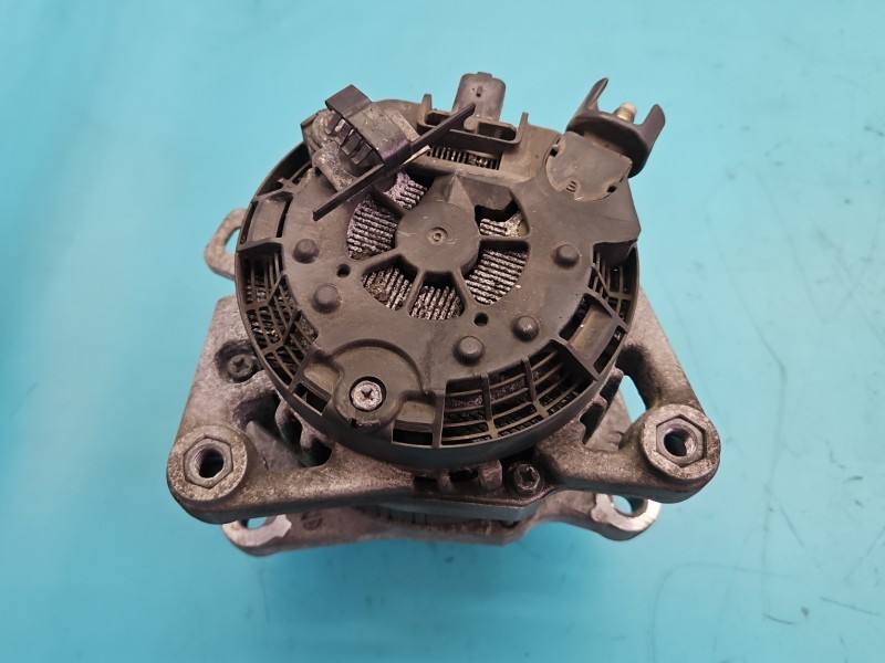 Генератор Toyota Proace City 9824742880 — фото детали 4