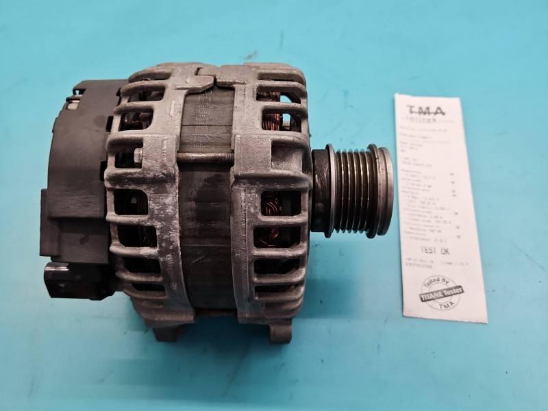 Генератор Skoda Superb 3 04L903023J