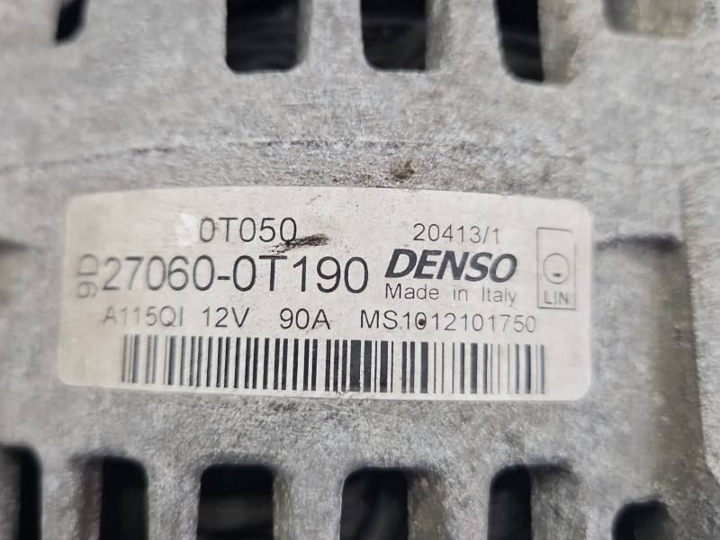 Генератор Toyota Auris 27060-0T190 — фото детали 6