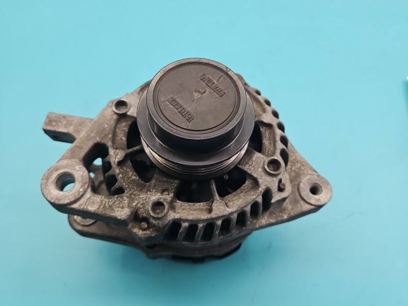 Генератор Toyota Yaris 3 27060-0Y130 — фото деталі 2