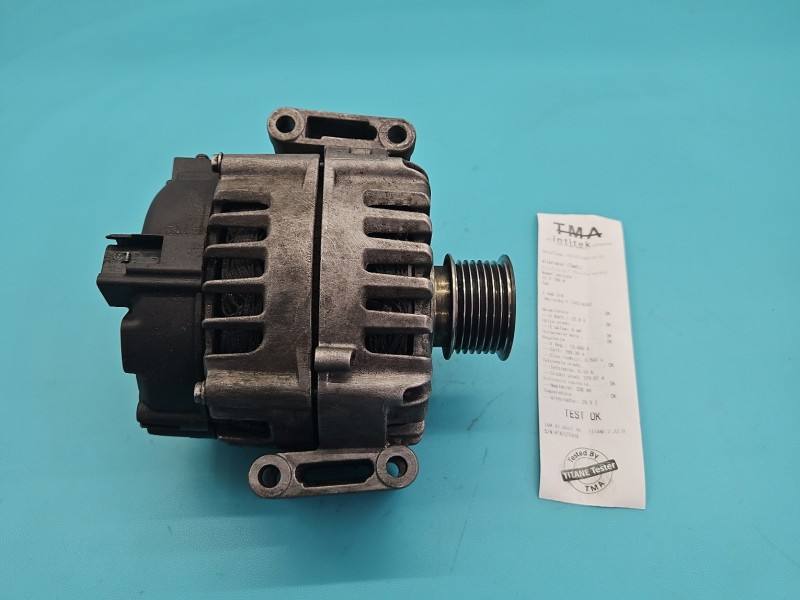 Генератор Mercedes E C207 A0009067500