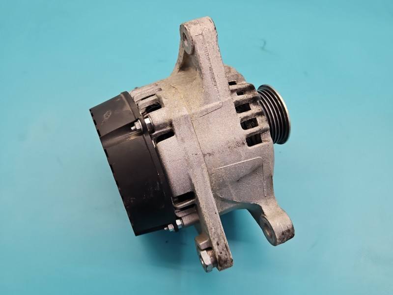 Генератор Toyota Avensis T25 101210-0891 — фото деталі 3