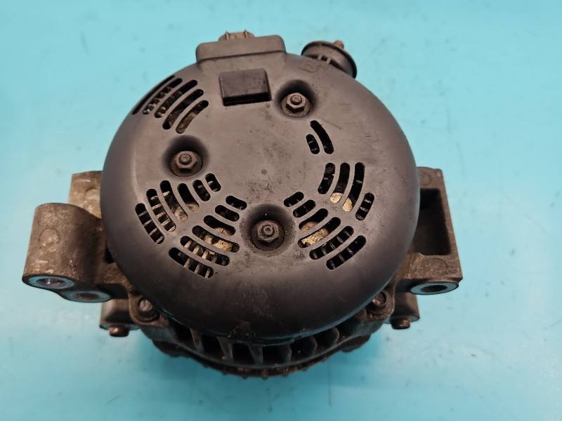 Генератор Toyota Land Cruiser 27060-51030 — фото детали 4