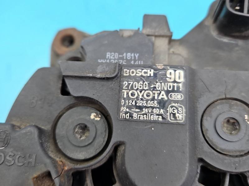 Генератор Toyota Yaris 2 27060-0N011 — фото деталі 5