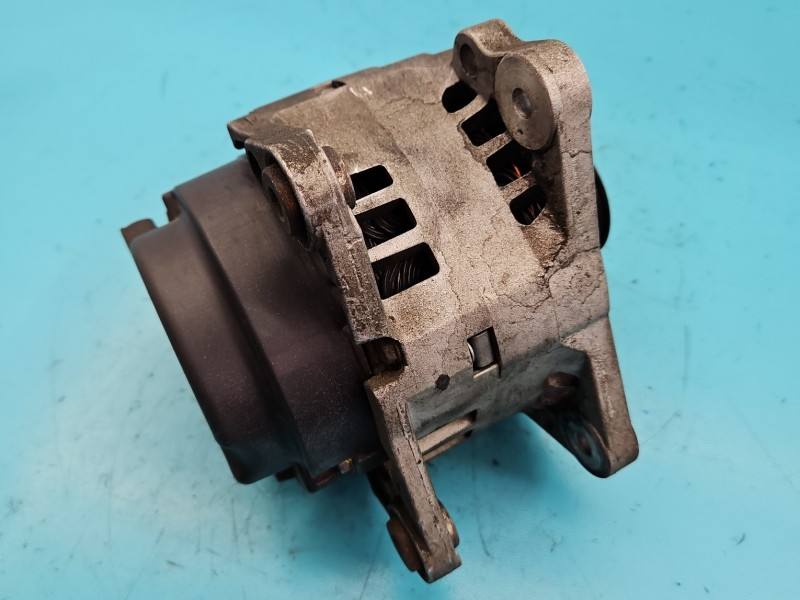 Генератор Volkswagen Fox 8EL738006-001 — фото детали 3