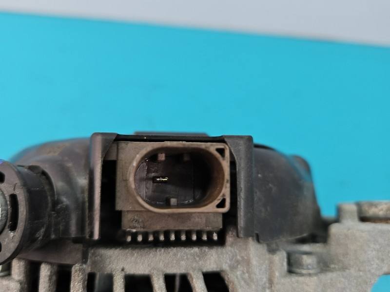 Генератор Toyota Corolla E21 27060-0T360 — фото деталі 5