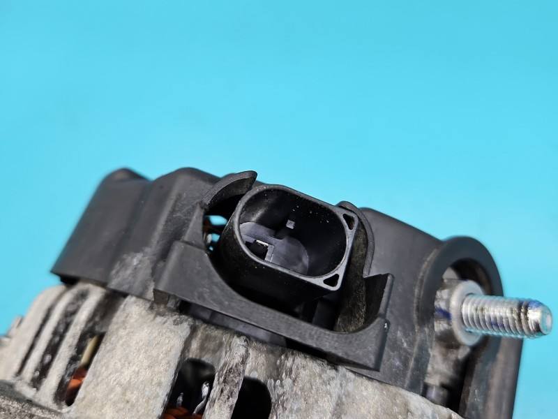 Генератор Hyundai I30 37300-07450 — фото деталі 5