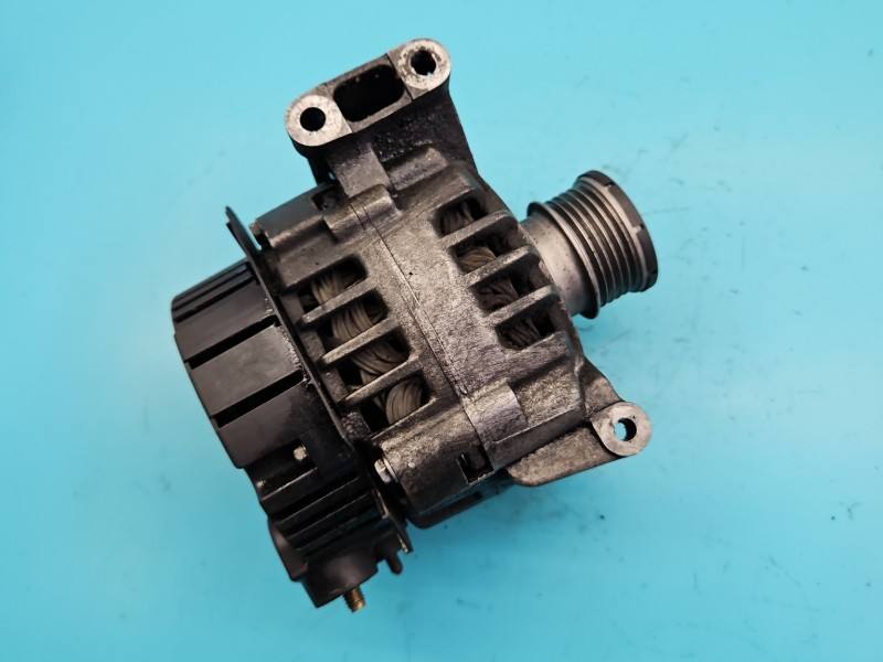 Генератор Mercedes A W168 A0121544402 — фото деталі 3