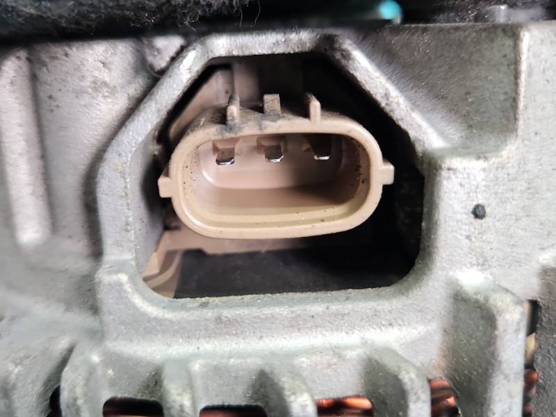 Генератор Nissan Juke 23100BV80A — фото деталі 6