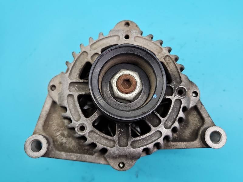 Генератор Chevrolet Aveo T300 13579664 — фото деталі 2