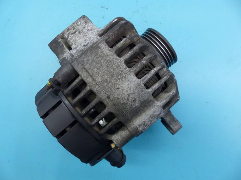 Генератор Suzuki Swift 31400-80E1 — фото деталі 3