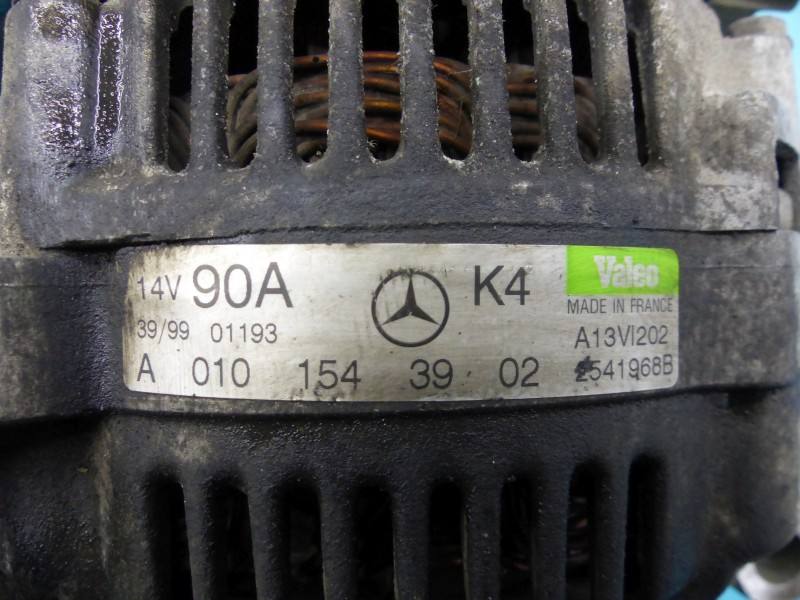 Генератор Mercedes A W168 A0101543902 — фото детали 5