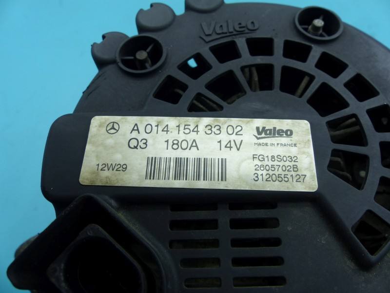 Генератор Mercedes ML W166 A0141543302 — фото детали 5