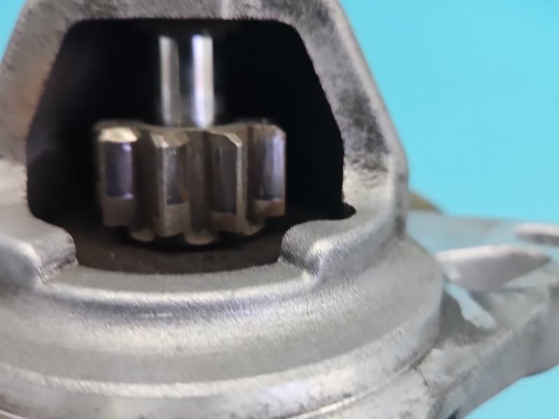 Стартер Toyota Auris 28100-0Y010 — фото детали 3