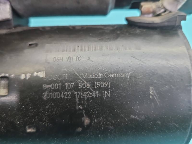 Стартер Audi A4 B8 06H911021A — фото деталі 5