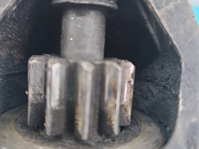 Стартер Toyota Avensis T27 0001138064 — фото деталі 3