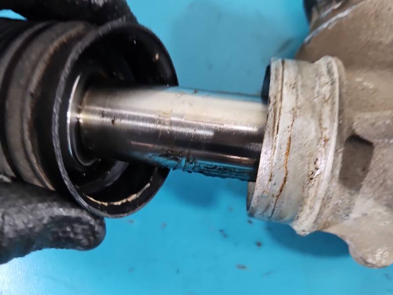Рульова рейка Hyundai I40 565003Z000 — фото деталі 3