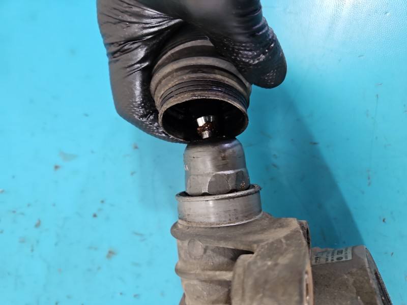 Рульова рейка Volkswagen Golf 5 1K1423051DM — фото деталі 5