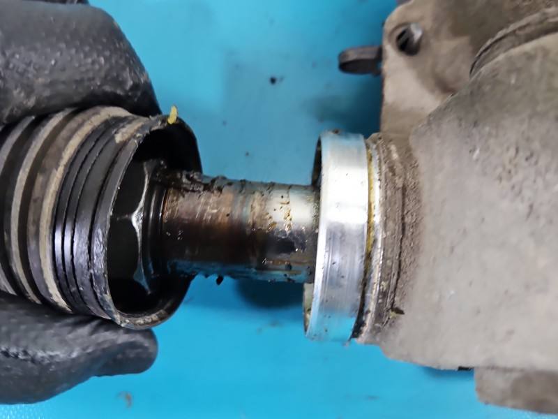 Рульова рейка Opel Zafira C 7817974104 — фото деталі 3