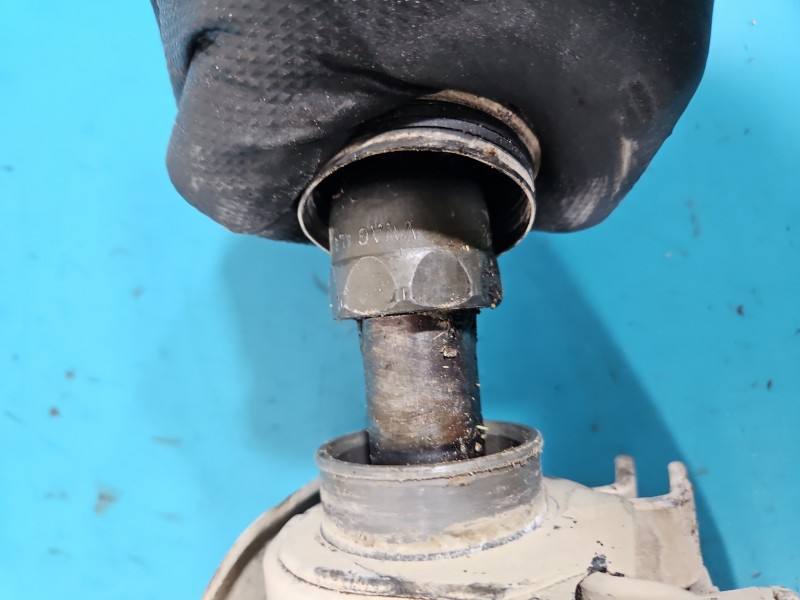 Рулевая рейка Volkswagen Touran 1K1423051BT — фото детали 3