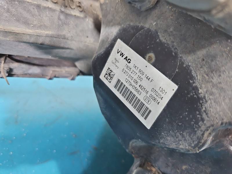 Рулевая рейка Volkswagen Touran 1K1423051BD — фото детали 6