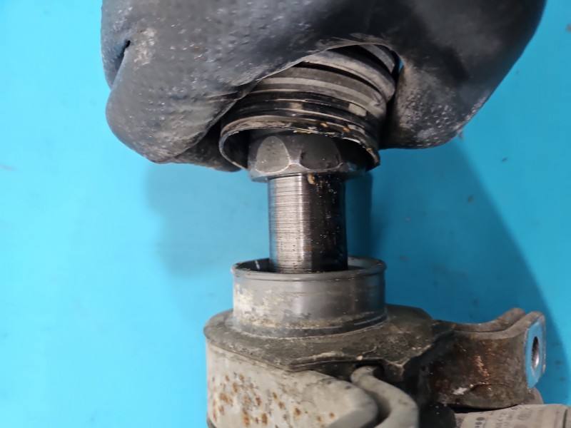 Рульова рейка Volkswagen Passat B6 3C1423051J — фото деталі 3