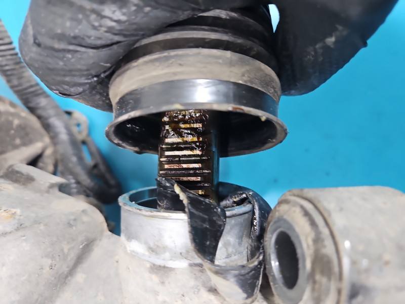Рульова рейка Ford C-Max 41516736J — фото деталі 12
